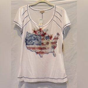 NWT - ONE WORLD Patriotic White and Gray Graphic SS Top With Embellishments